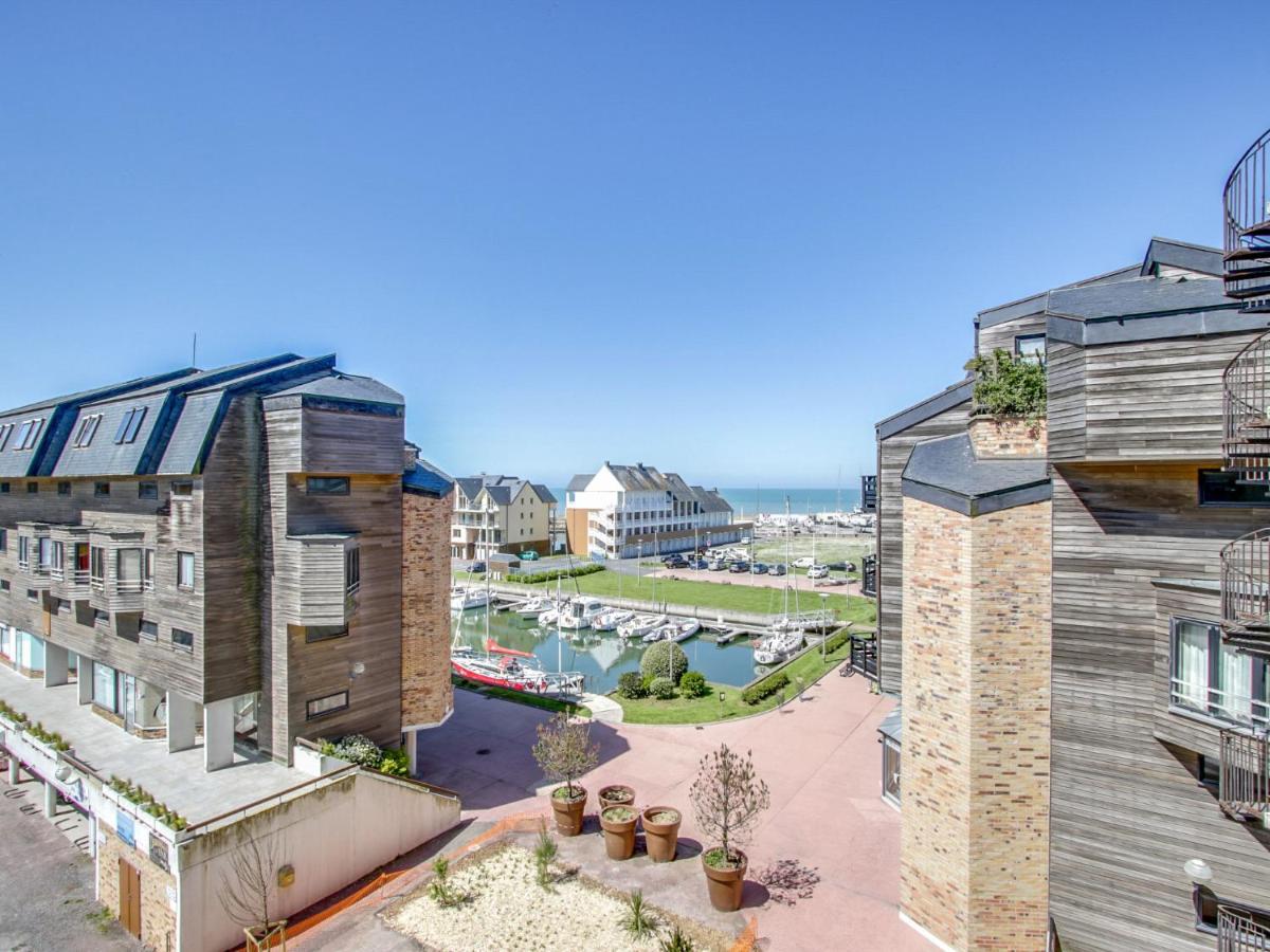 Les Marinas-9 *